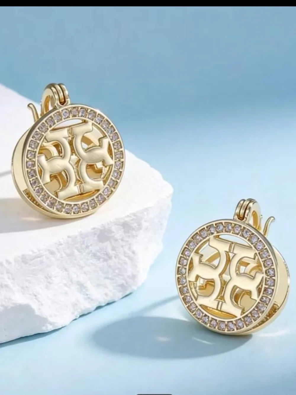 New Tory Burch Clip On T Logo Round Earrings
